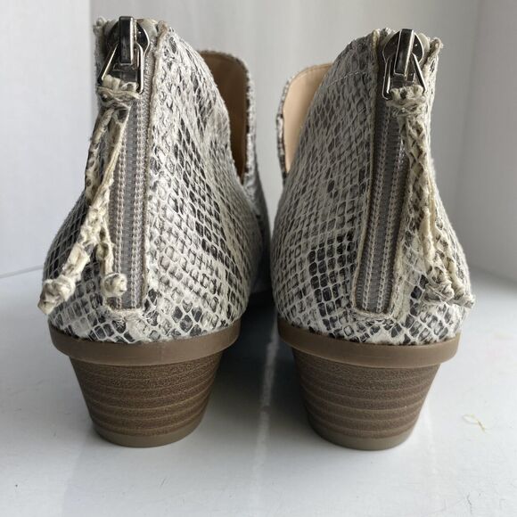 Kenneth Cole Reaction Side Way Snakeskin White Heel Zip Ankle Bootie Shoes Sz 8 - Picture 9 of 12